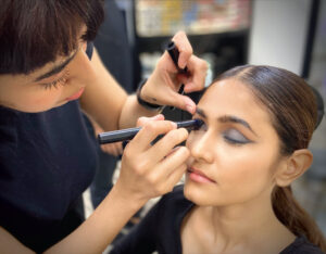 Learn to Become a Professional and Bridal Makeup Artist